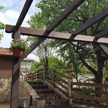 The Wild Fig Otel Shumen Dış mekan fotoğraf